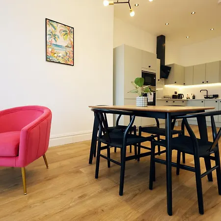 No 6 Grosvenor - 10min Walk From Cabot Circus