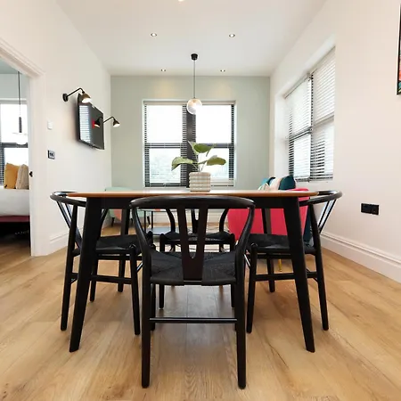 No 6 Grosvenor - 10min Walk From Cabot Circus 公寓 *