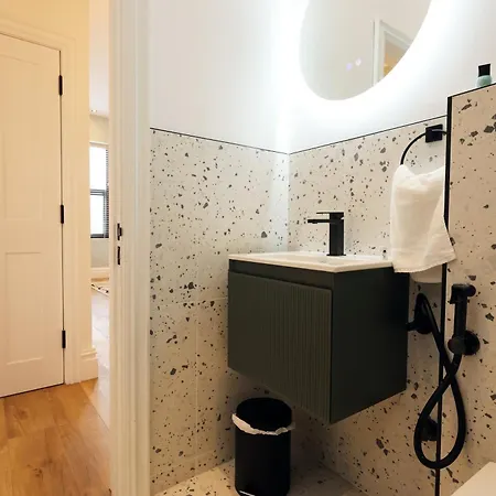 Apartment No 6 Grosvenor - 10min Walk From Cabot Circus Bristol