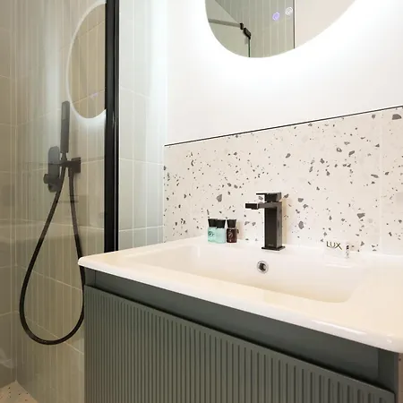 No 6 Grosvenor - 10min Walk From Cabot Circus Apartment Bristol